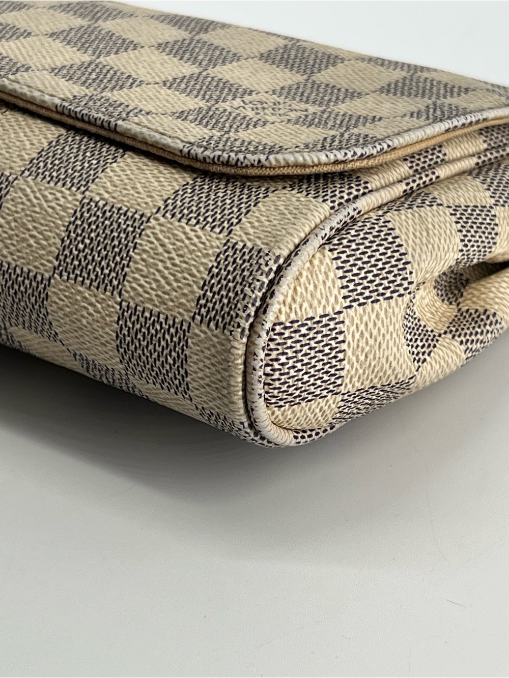 Louis Vuitton Damier Azur Favorite PM Crossbody Bag - Picture 7 of 12